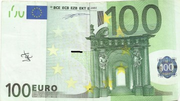 €100=47.jpg