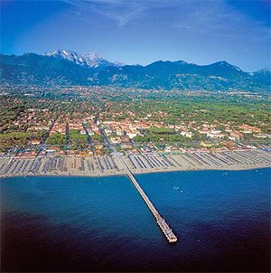 Forte dei Marmi - vista aerea del pontile