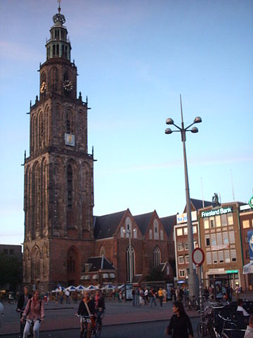 109 - Groningen - Martinitoren e Martinikerk.jpg