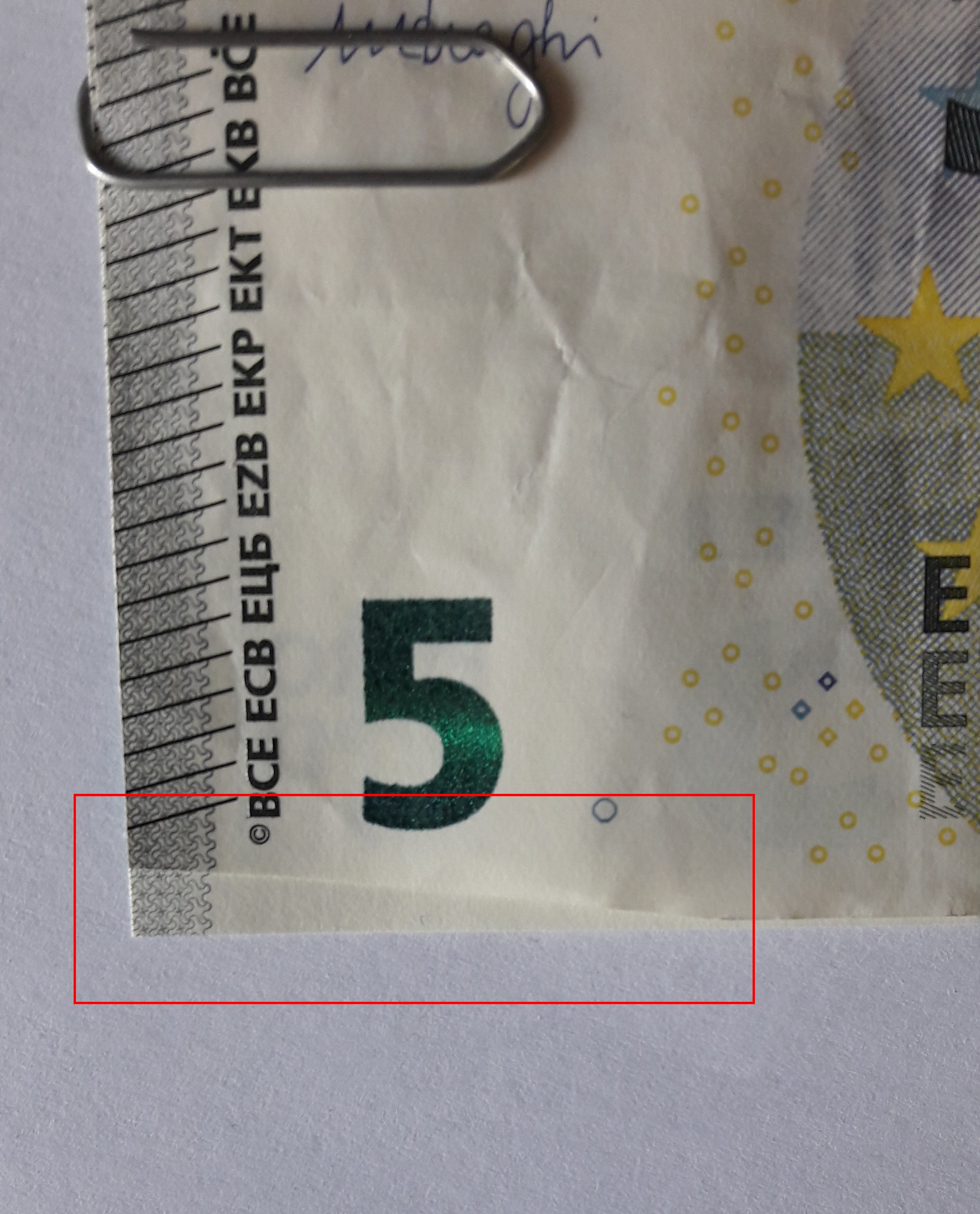 5 euros découpé.jpg