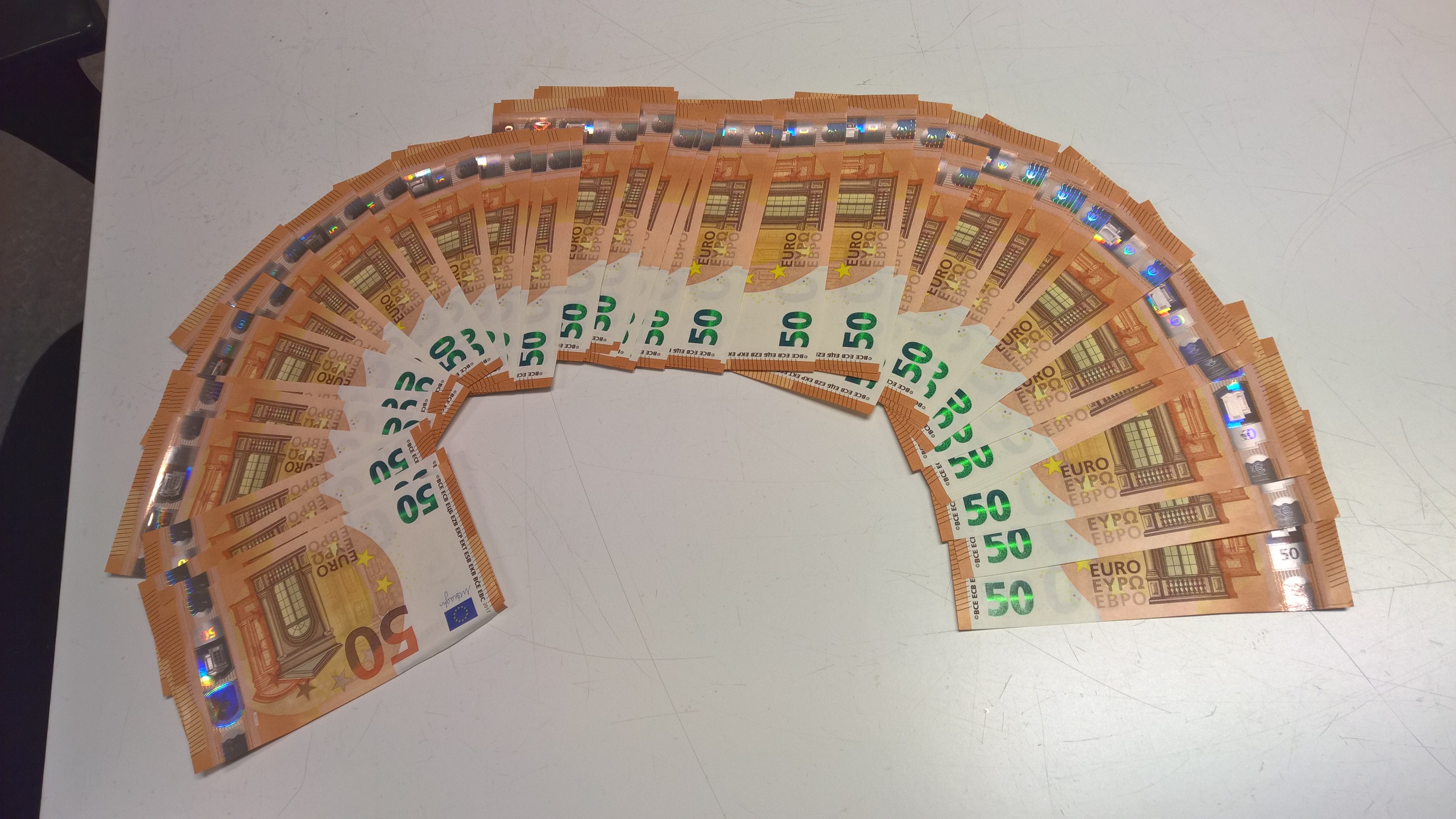 48 van de 50 €50-biljetten