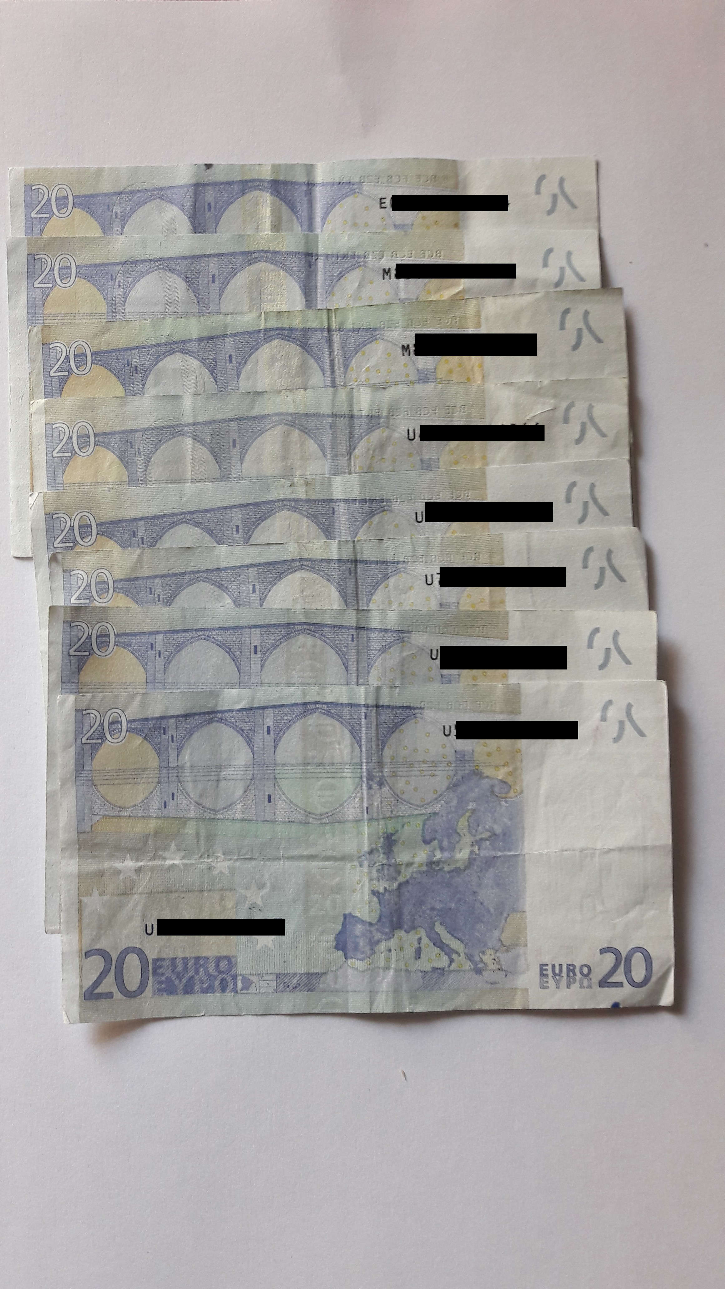 8x20€ 2002 .jpg