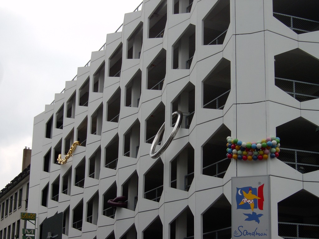 Düsseldorf, Carlsplatz.jpg