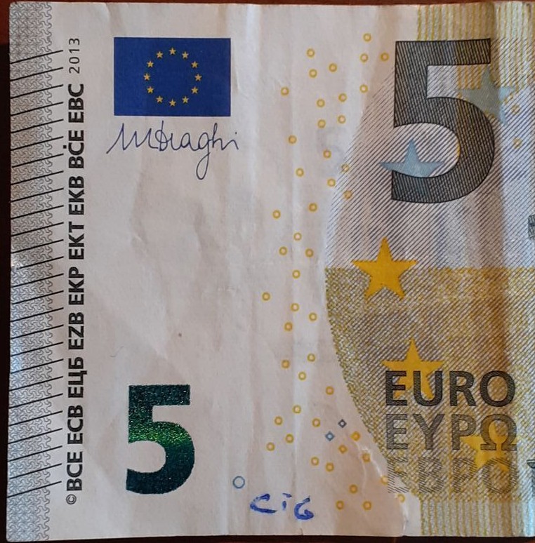 5Euro S002xx cig.jpg