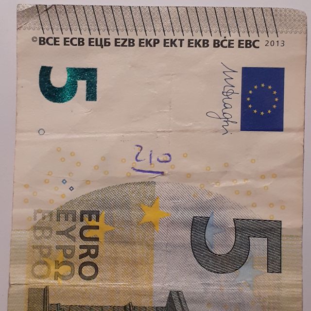 210.jpg