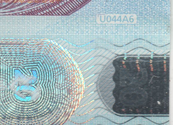 20U044.jpg