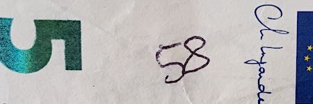 EBT_ID_233877310.jpg