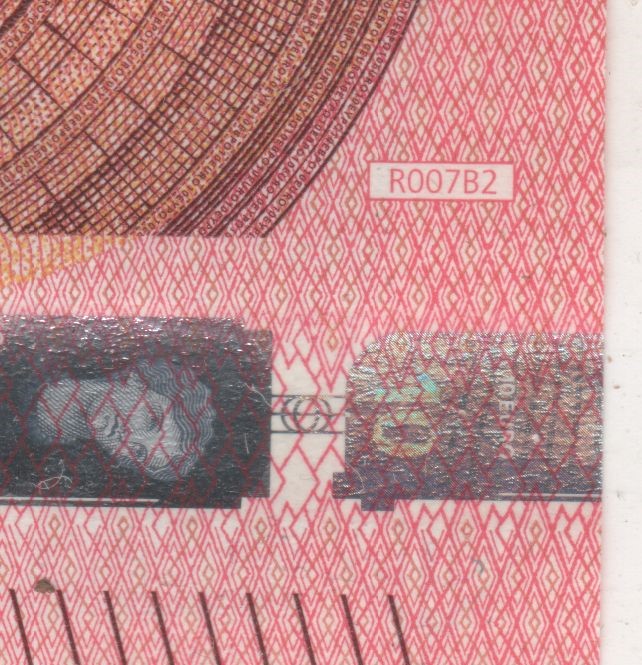 10clr007.jpg