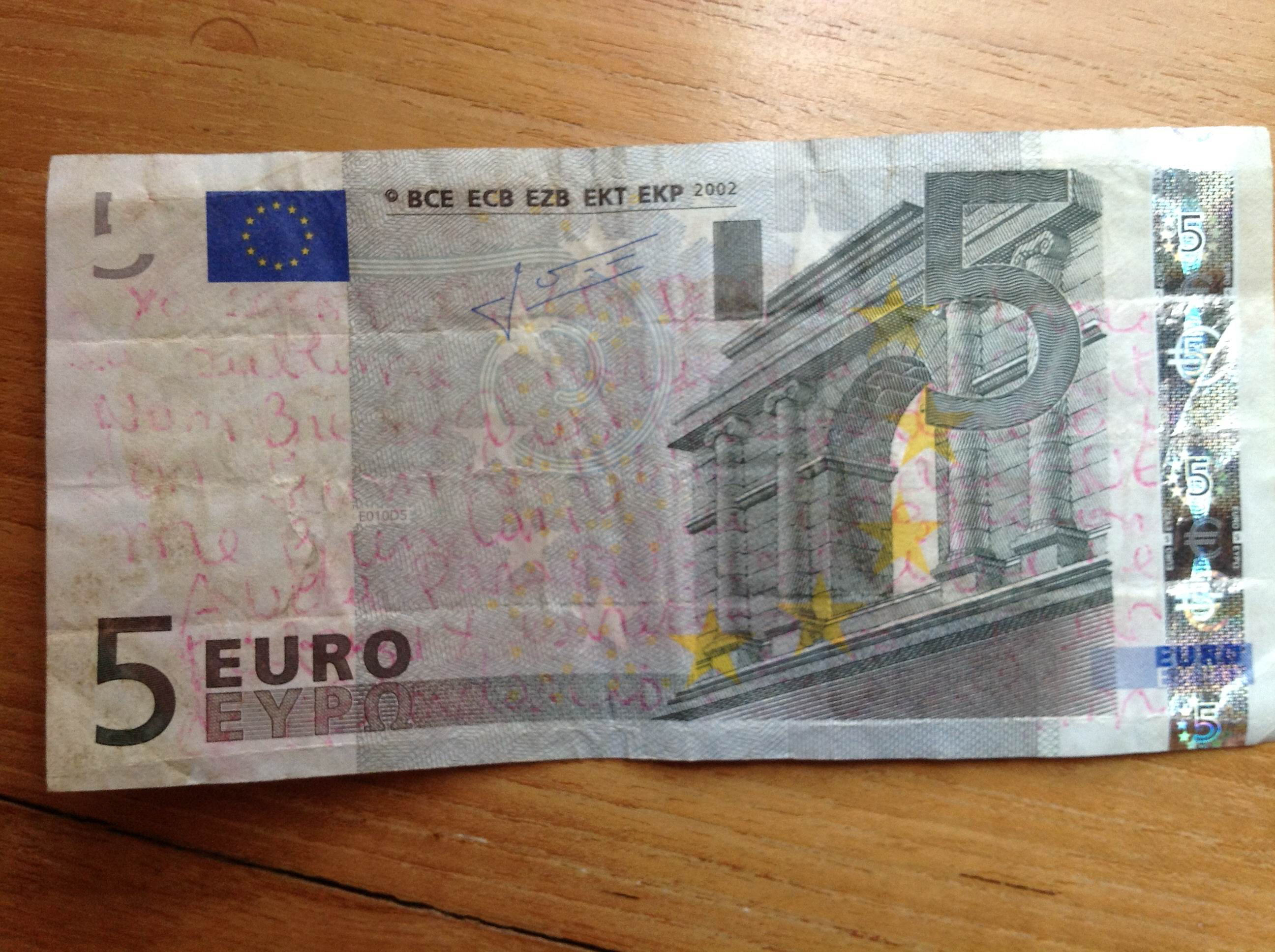 5 euri scritti.jpg