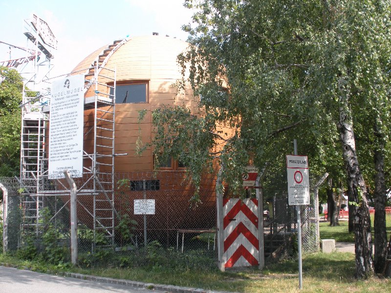 Kugelmugel.jpg